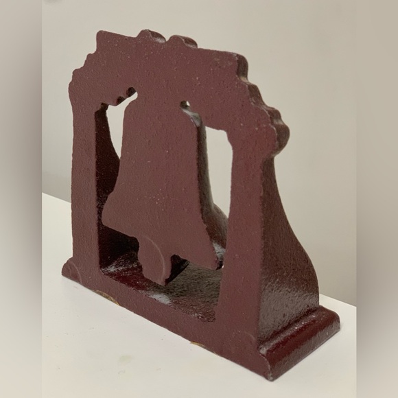 1776 1976 Vintage Solid Cast Iron Figural Liberty Bell Commemorative Doorstop - Picture 4 of 16